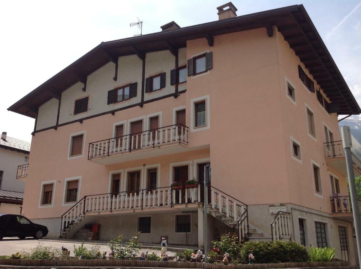 Palazzina Rosa Apartment Spormaggiore Luaran gambar